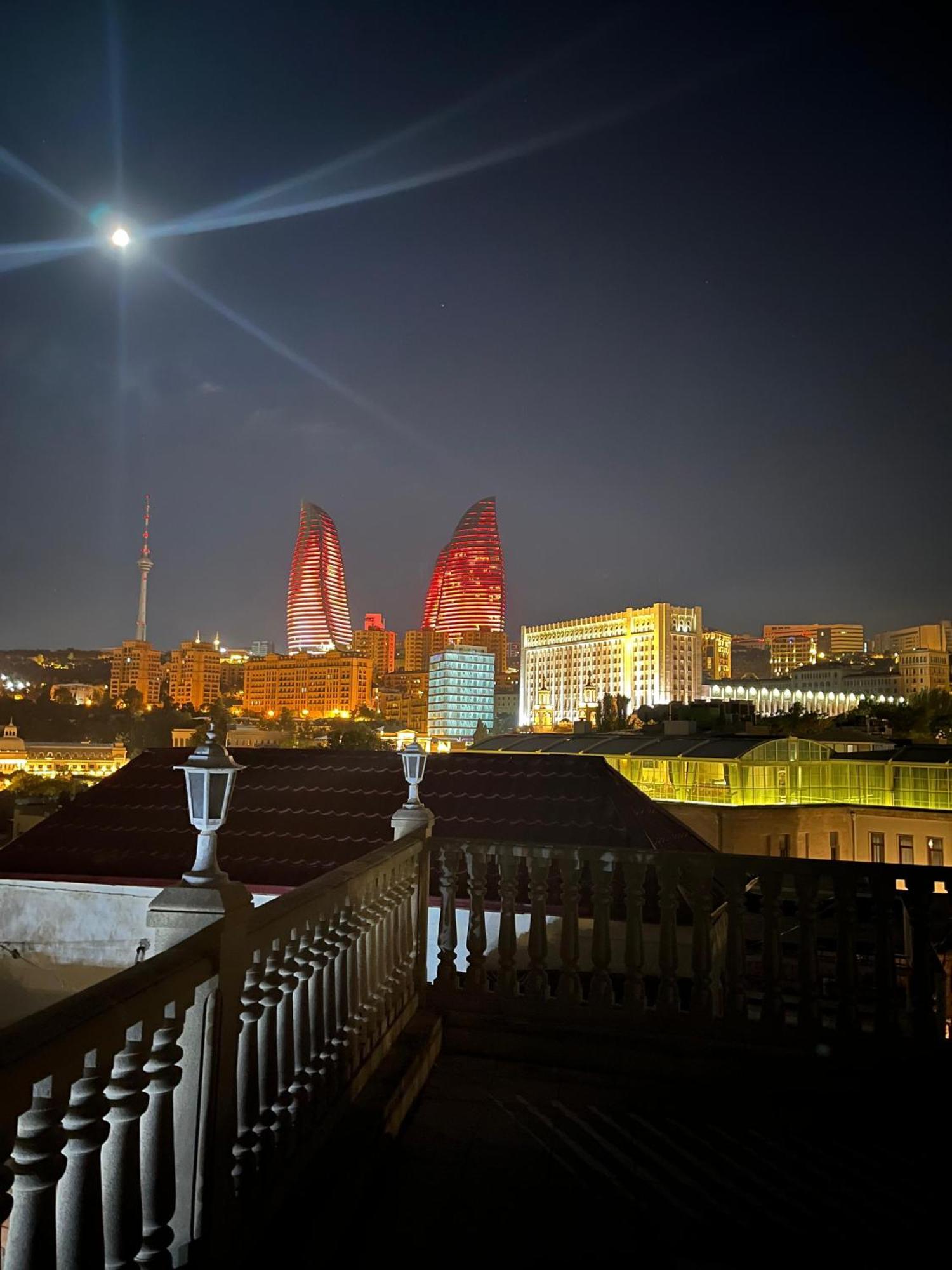 Cafe Terrace Hostel Baku Eksteriør billede