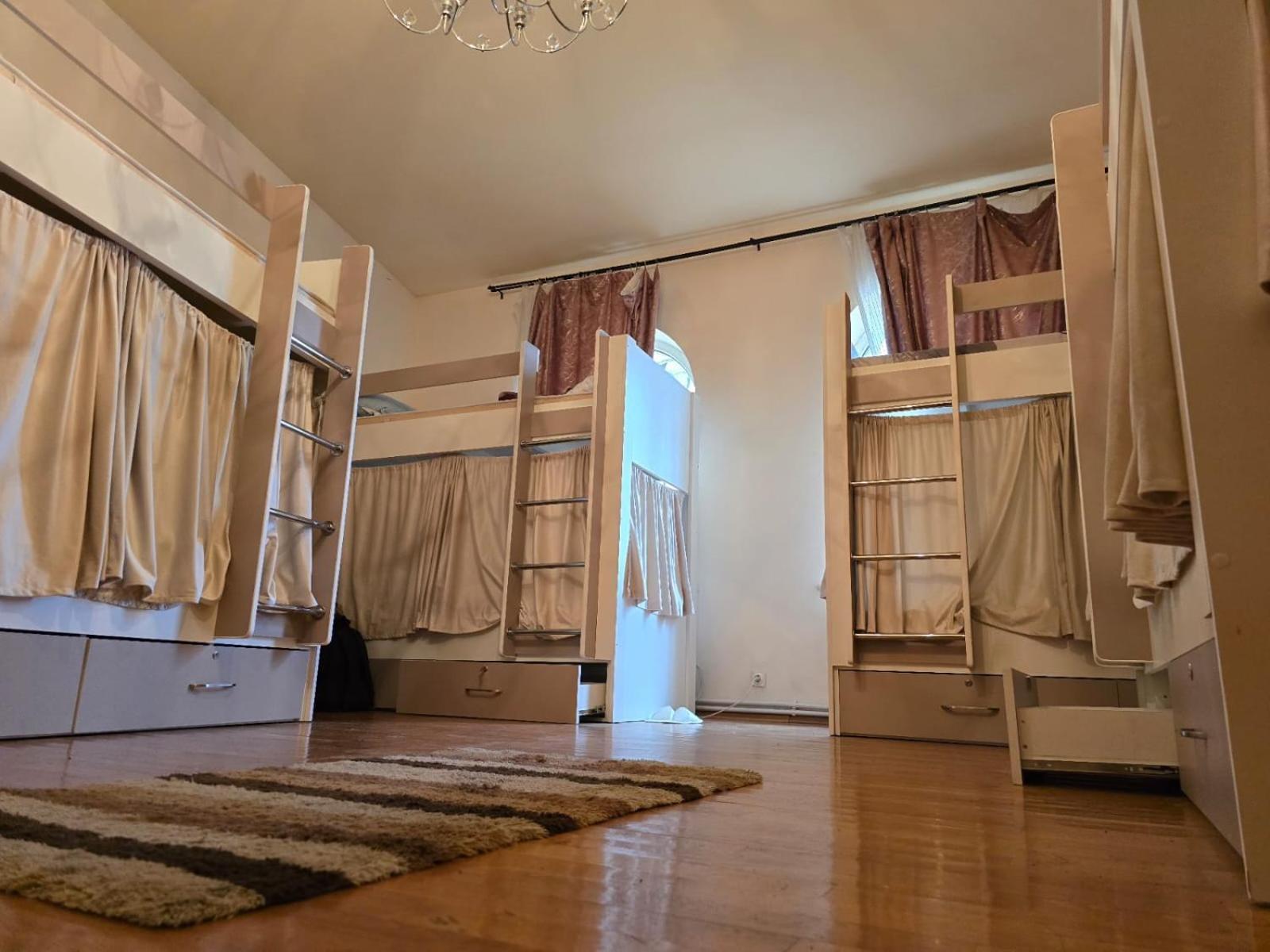 Cafe Terrace Hostel Baku Eksteriør billede